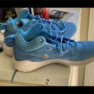 Basketball shoes Columbia blue M 6.5/W’s 8.5